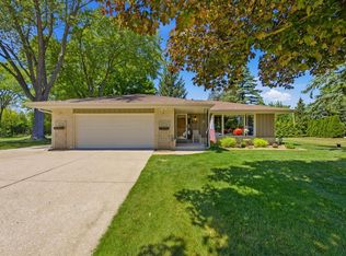 4455 N 143rd St, Brookfield, WI 53005