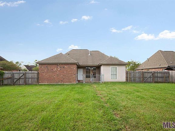 3rd image of 6134 Sandy Creek Ln