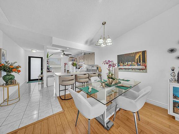 5th image of 1023 Banks Road #201