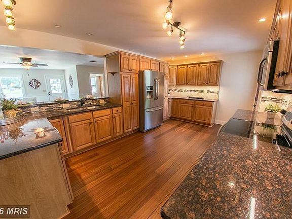 4th image of 13521 Countryside Dr