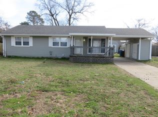 1621 Dearborn Dr, Virginia Beach, VA 23451