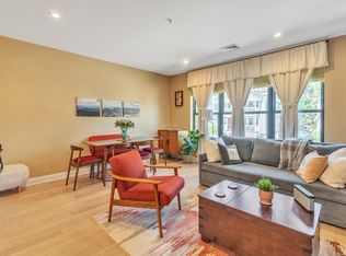 1 Brook Rd UNIT 215, Quincy, MA 02169