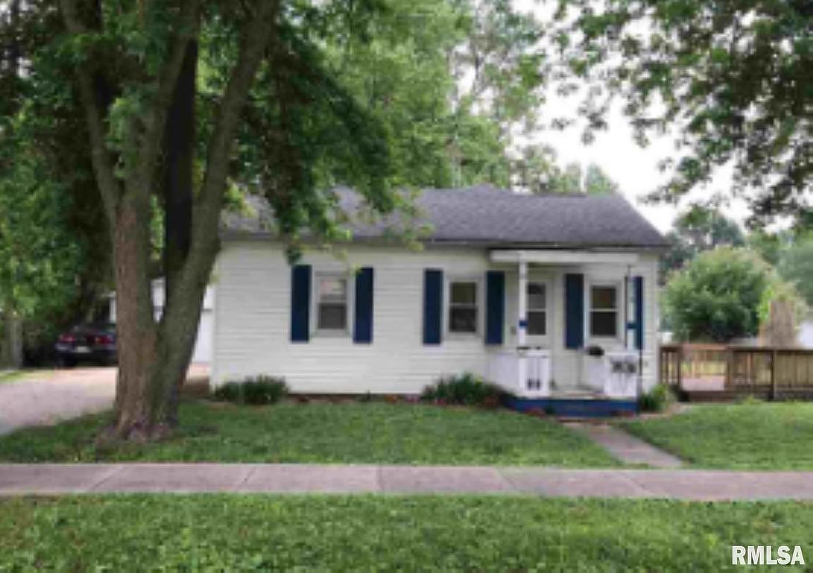 314 N Sherman St, Girard, IL 62640 Zillow