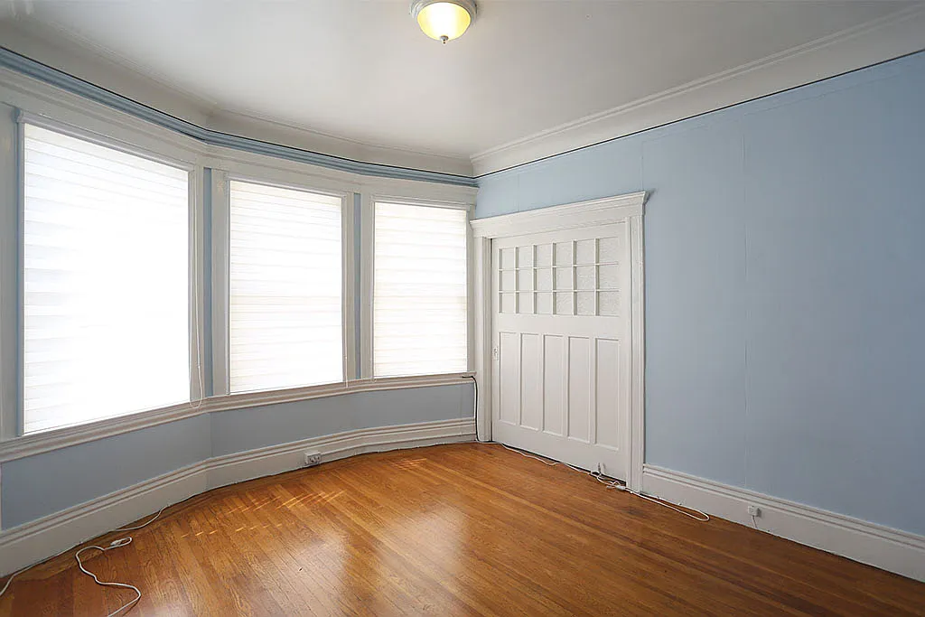 2 bed, $4,200 — Photo 3