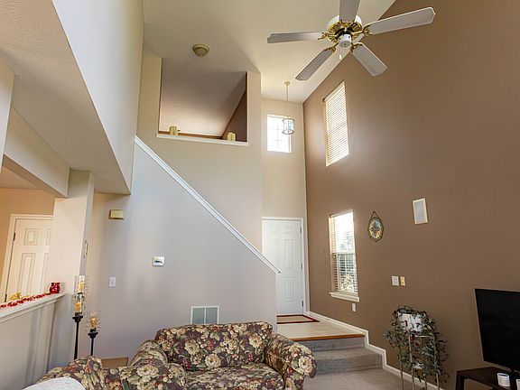2nd image of 1884 Misty Lake Dr