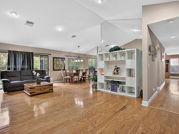 2nd image of 5115 NW 51st Ave
