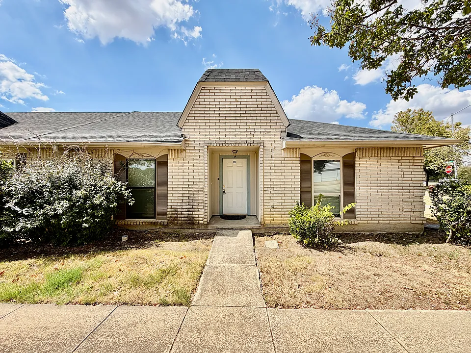 35 W Mountain Ln
