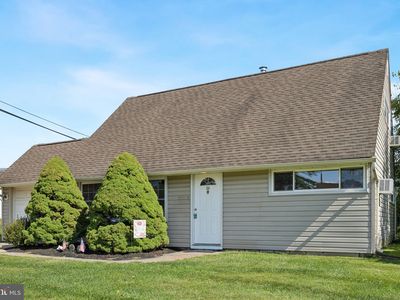 24 Umber Rd, Levittown, PA, 19056