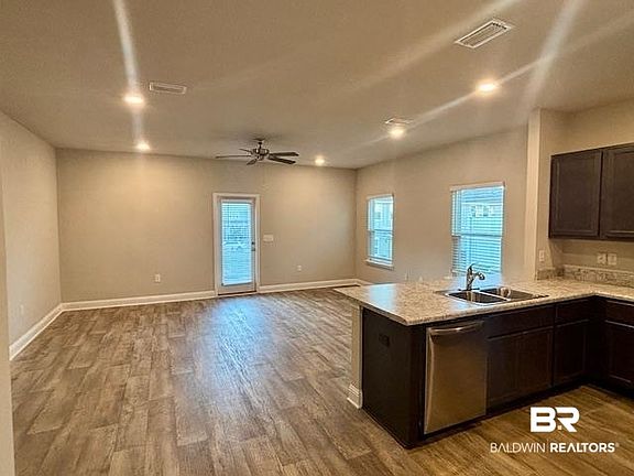 3rd image of 25806 Pollard Rd
