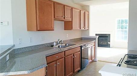 3rd image of 1111 Dominion Townes Pl