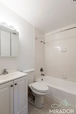 Rented by Mirador Real Estate | media 19