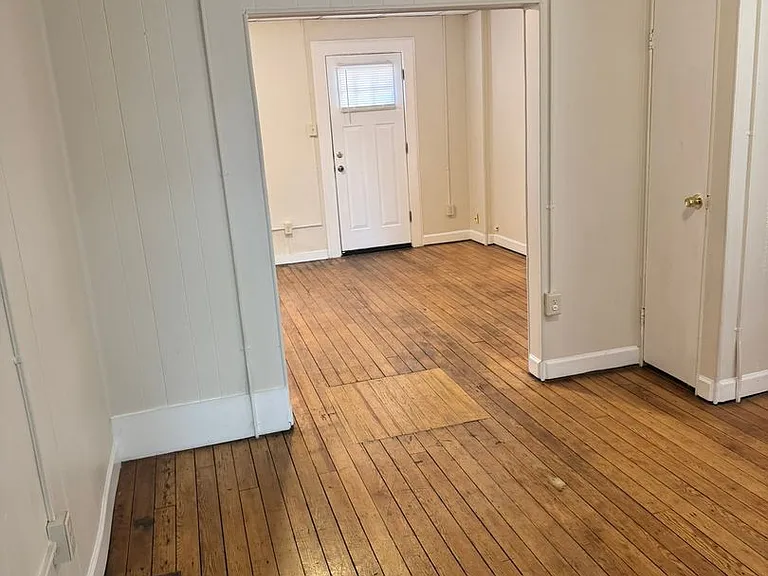 22 S Locust St — Photo 9