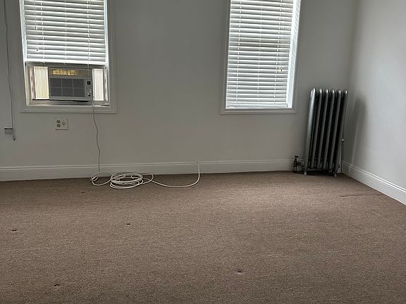 5th image of 3712 Oceanic Ave #2