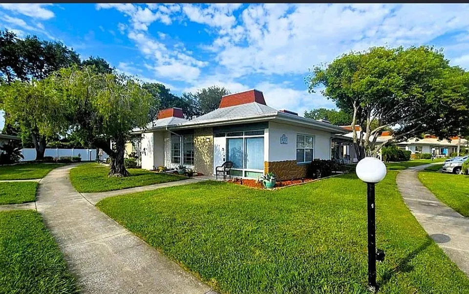 4373 Tahitian Gardens Cir