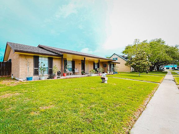 2nd image of 6009 Pinehurst Dr