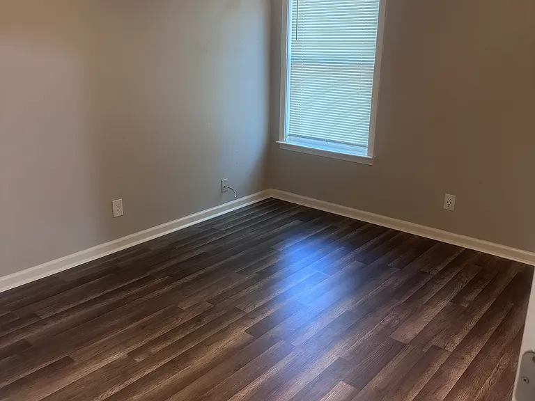 5013 Longview Dr — Photo 12