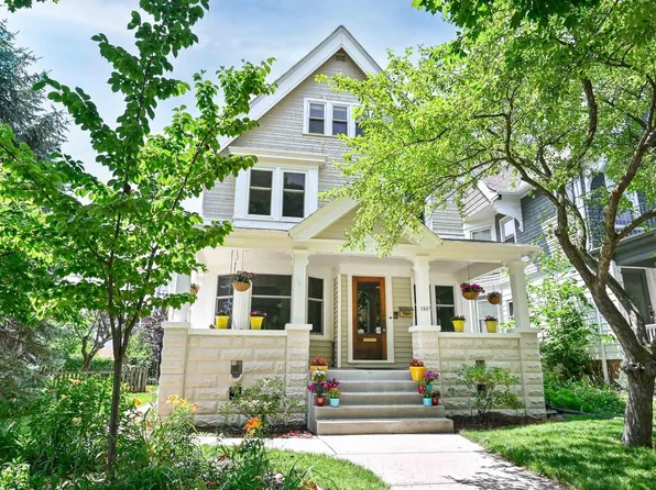 2847 North Murray AVENUE, Milwaukee, WI 53211