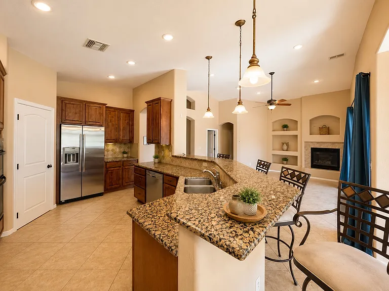 3893 W Long Dr — Photo 6