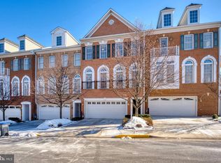 4071 Clovet Dr #13, Fairfax, VA 22030