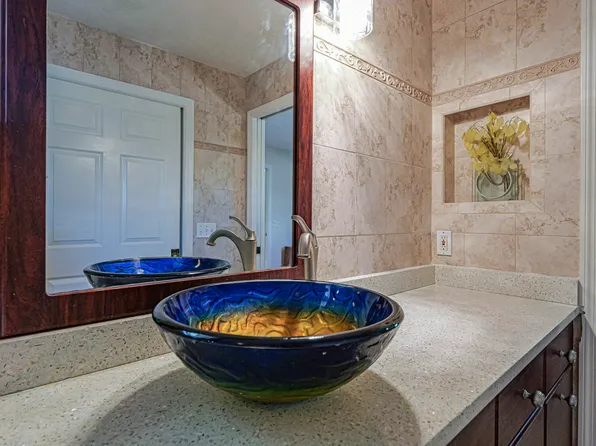 720 Lake Orchid Circle #201, Vero Beach, FL 32962