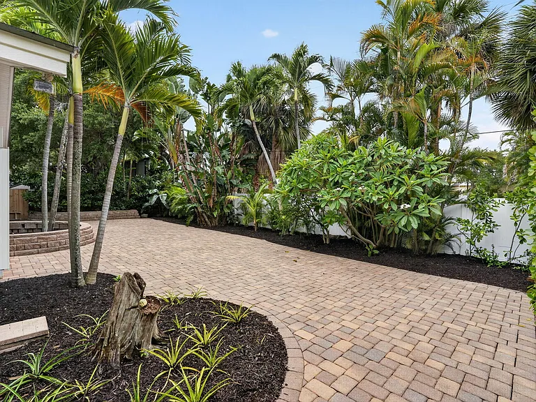 606 Paulina Rd — Photo 44