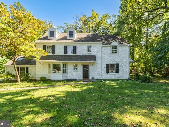427 Cotswold Ln, Wynnewood, PA 19096
