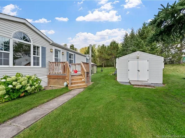 34 Ulysse Dr, Dieppe, NB E1A 7C1