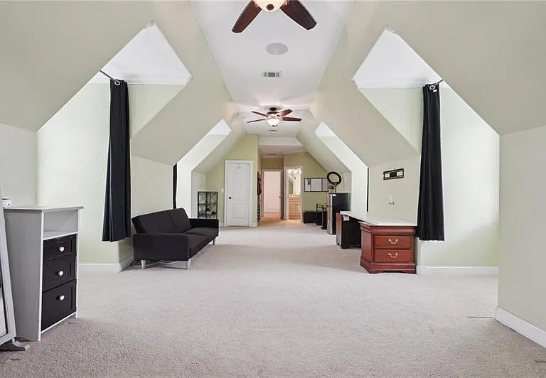 343 Summer Garden Dr — Photo 62