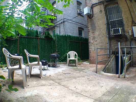 Rented by Brooklive Management/Deergrow Developments LLC | media 39