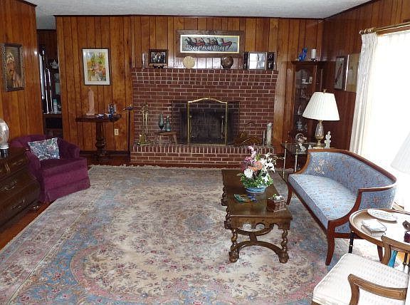 5th image of 4530 Westover Dr