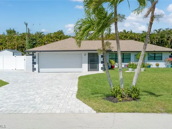 1089 N Town And River Dr, Fort Myers, FL 33919