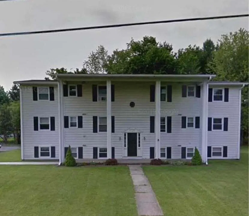 8 Blauvelt Dr