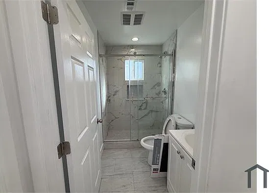 3 bed, 1200 sqft, $3,800 — Photo 4