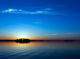 196 N Willow Springs Rd, Orange, CA 92869