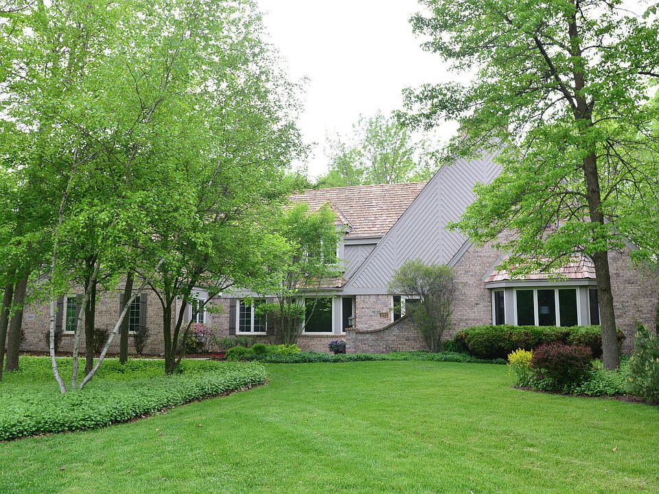 1st image of 10813 N Beechwood Dr