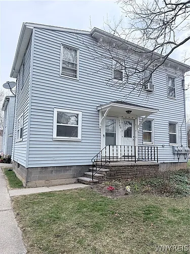 1780 Falls St Photo 1