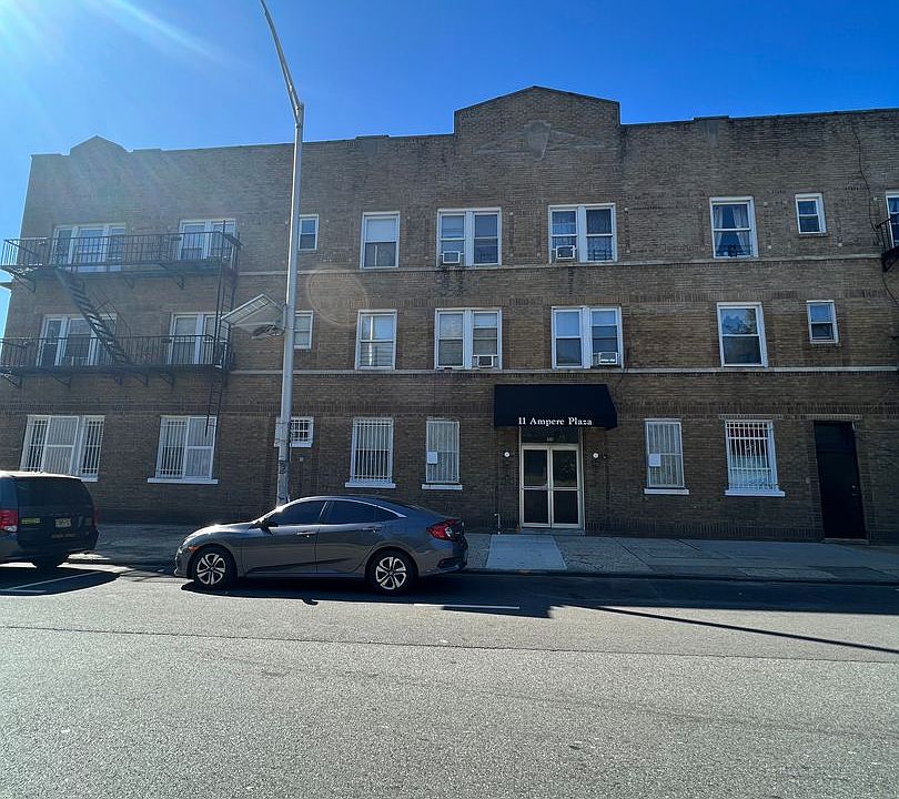 1st image of 11 Ampere Plz APT 1