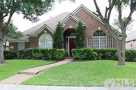 1st image of 1424 Honey Locust Dr