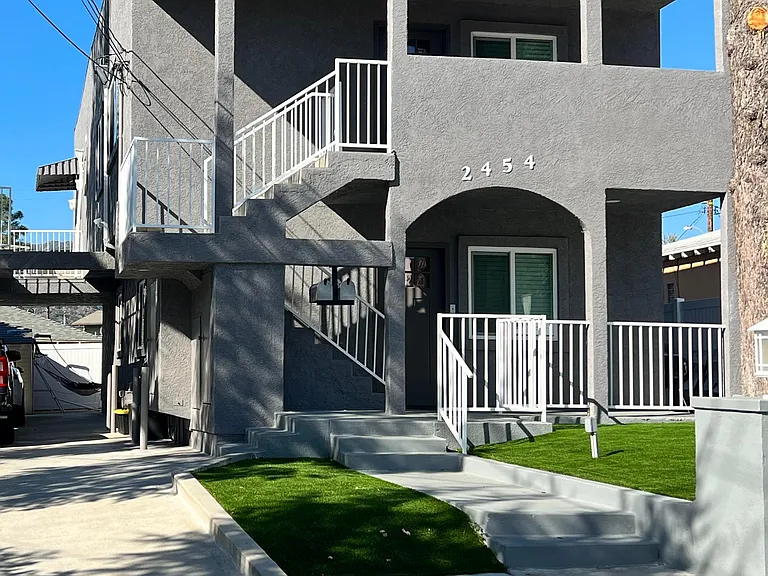 2454 Florencita Ave #A — Photo 12