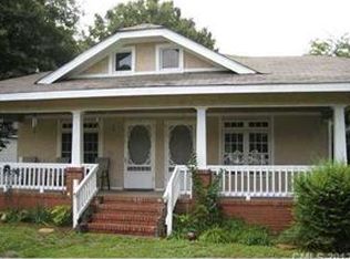3741 Davis Dr, charlotte, NC 28208