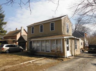 310 Whalom Rd, Lunenburg, MA 01462