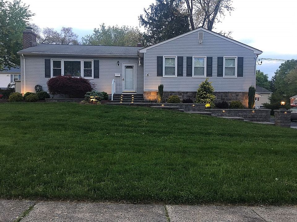 2nd image of 6 Sterling Ct