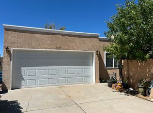 6639 Saint Josephs Ave NW, Albuquerque, NM 87120