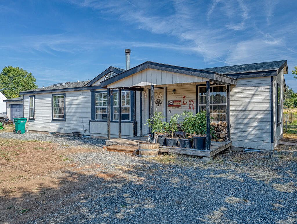 5209 Sunnyside Dr, Klamath Falls, OR 97601 | Zillow
