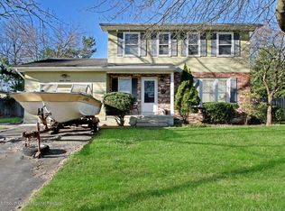 87 Deal Ave, Bayville, NJ 08721
