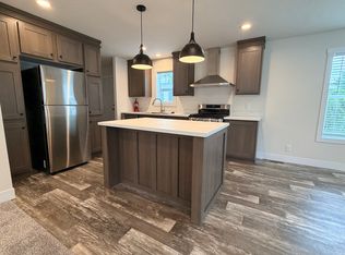260 Red Oak Dr #118, Coopersville, MI 49404