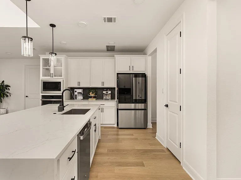 2132 Cavara Cv — Photo 13