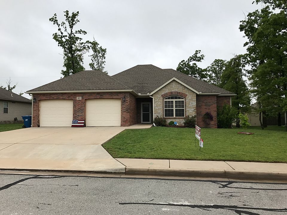 2nd image of 4811 W 28th Pl