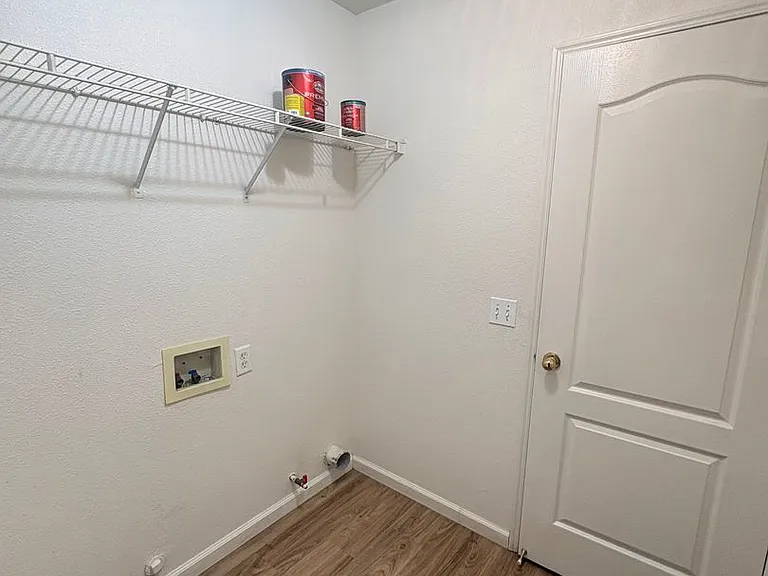 3832 W Sweet Ave — Photo 5