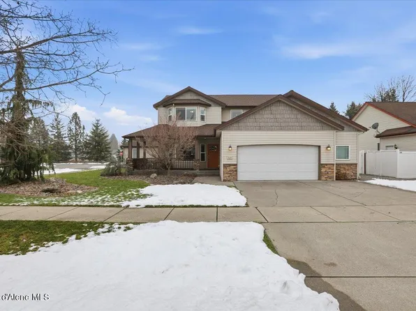 621 E Round Up Cir, Hayden Lake, ID 83835